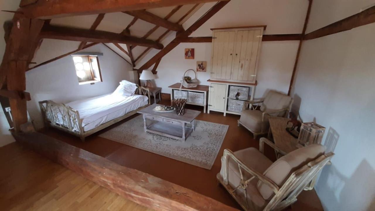 CasseneuilEn Bord De Riviere住宿加早餐旅馆 外观 照片