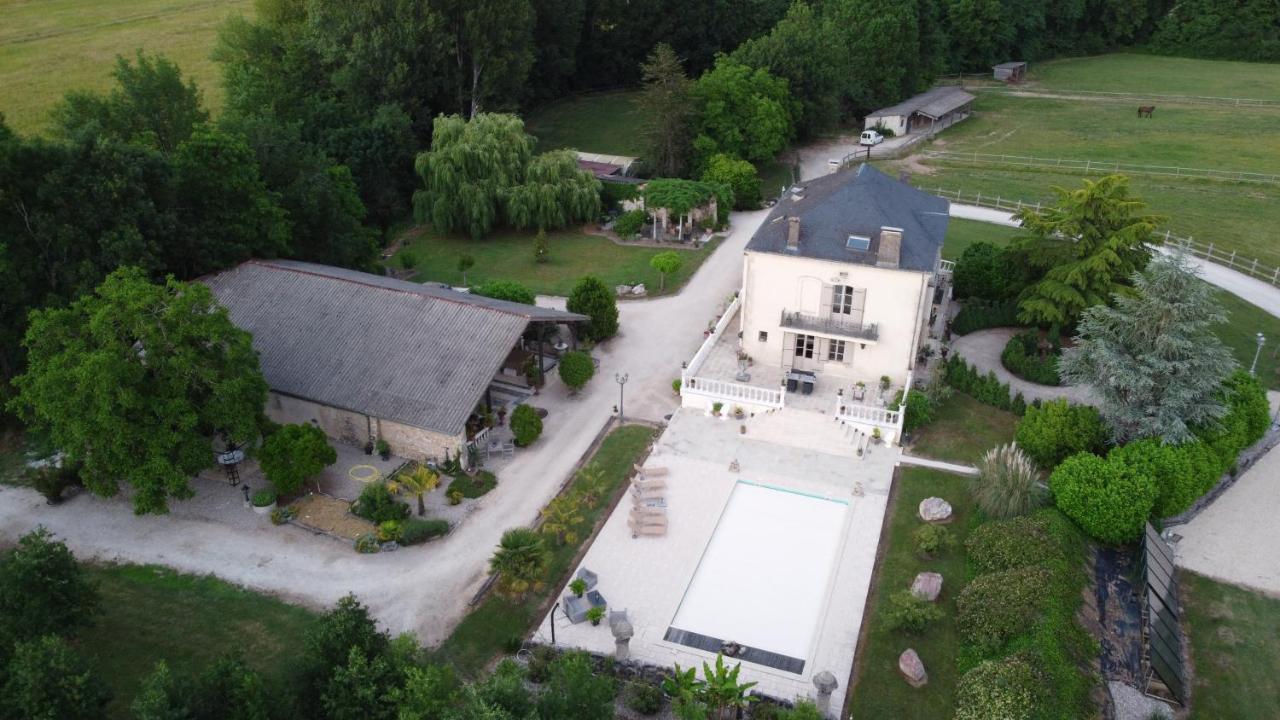 CasseneuilEn Bord De Riviere住宿加早餐旅馆 外观 照片